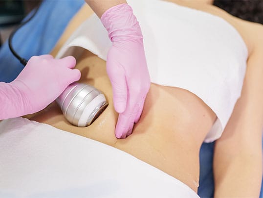 patient receiving a fat reduction treatment in Fort Lauderdale